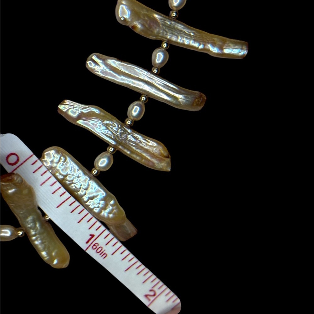 Biwa Champagne Pearl Gold Filled Claps Necklace 17’ - Picture 3 of 4